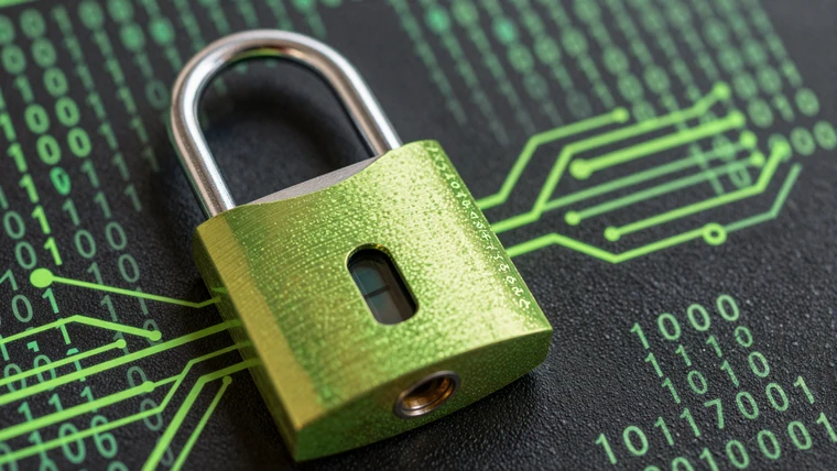 Digitales Vorh&auml;ngeschloss mit gr&uuml;nem Neonglanz und Bin&auml;rcode-Overlay bei Golisimo Casino